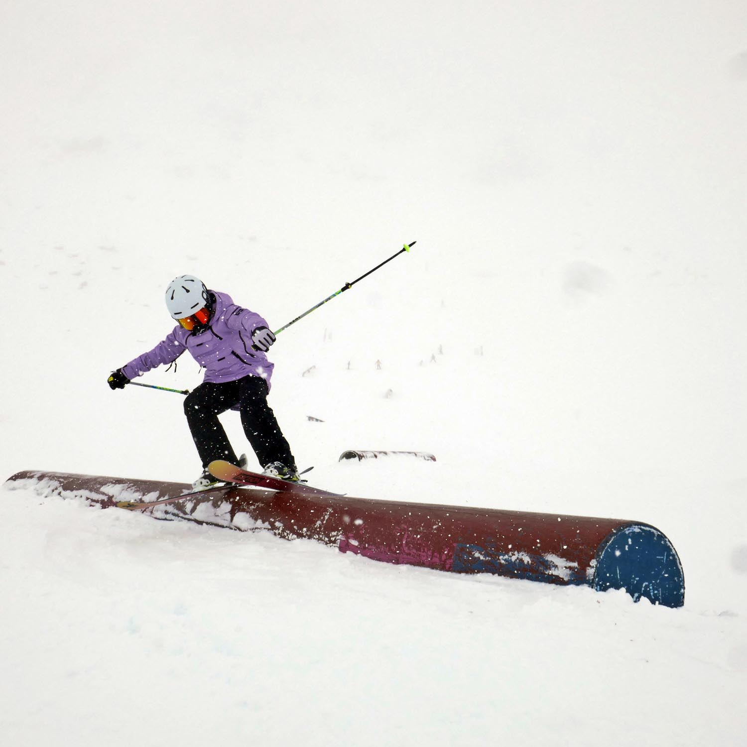Trainingskurse für Ski und Snowboarder beim back on snow camp im Kaunertal. 