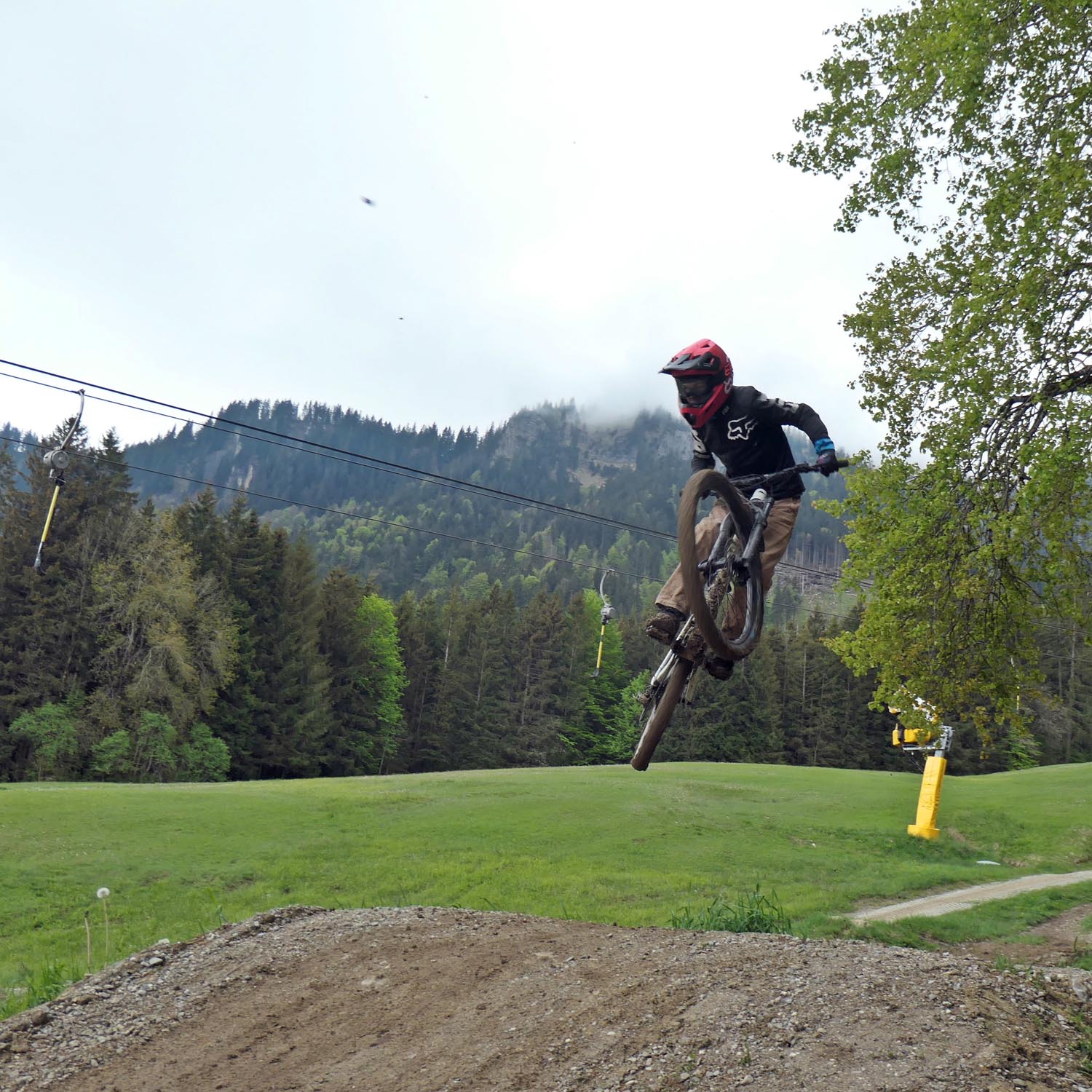 MTB Kinderkurs auf der Jumpline im Bikepark Oberammergau