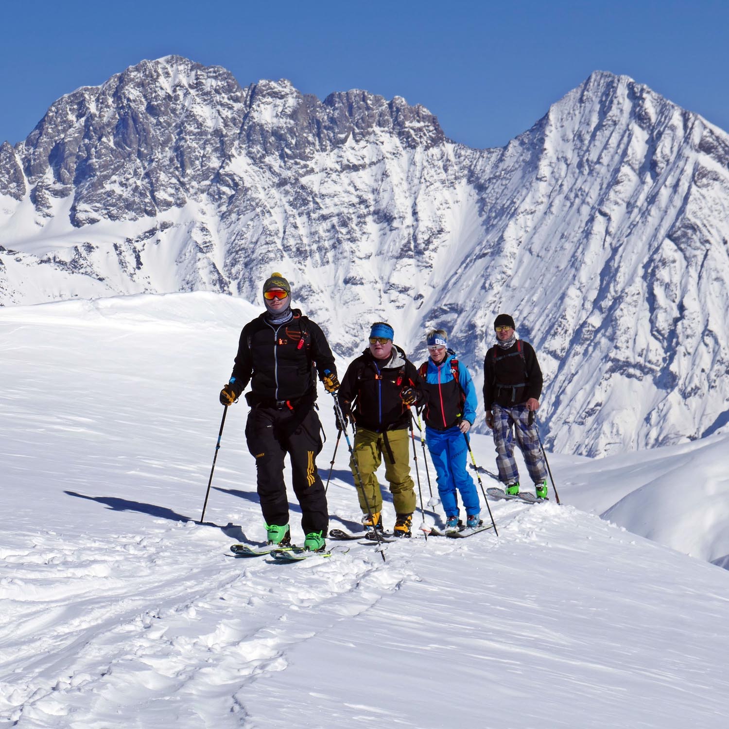Skitouren in Swanetien im Tal von Ushguli (UNESCO-Welterbe). 